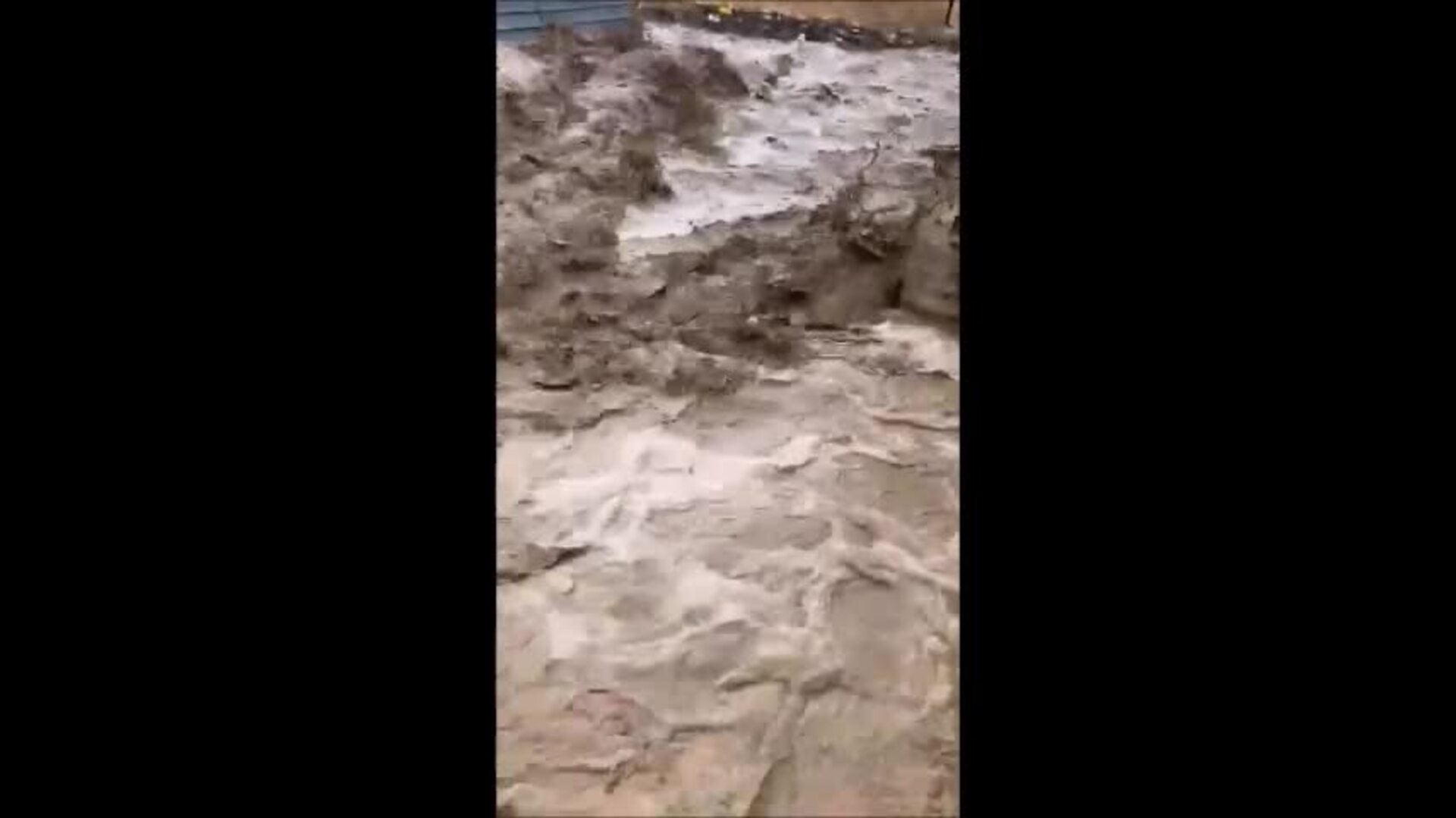 Una tromba de agua anega Pedro Martínez