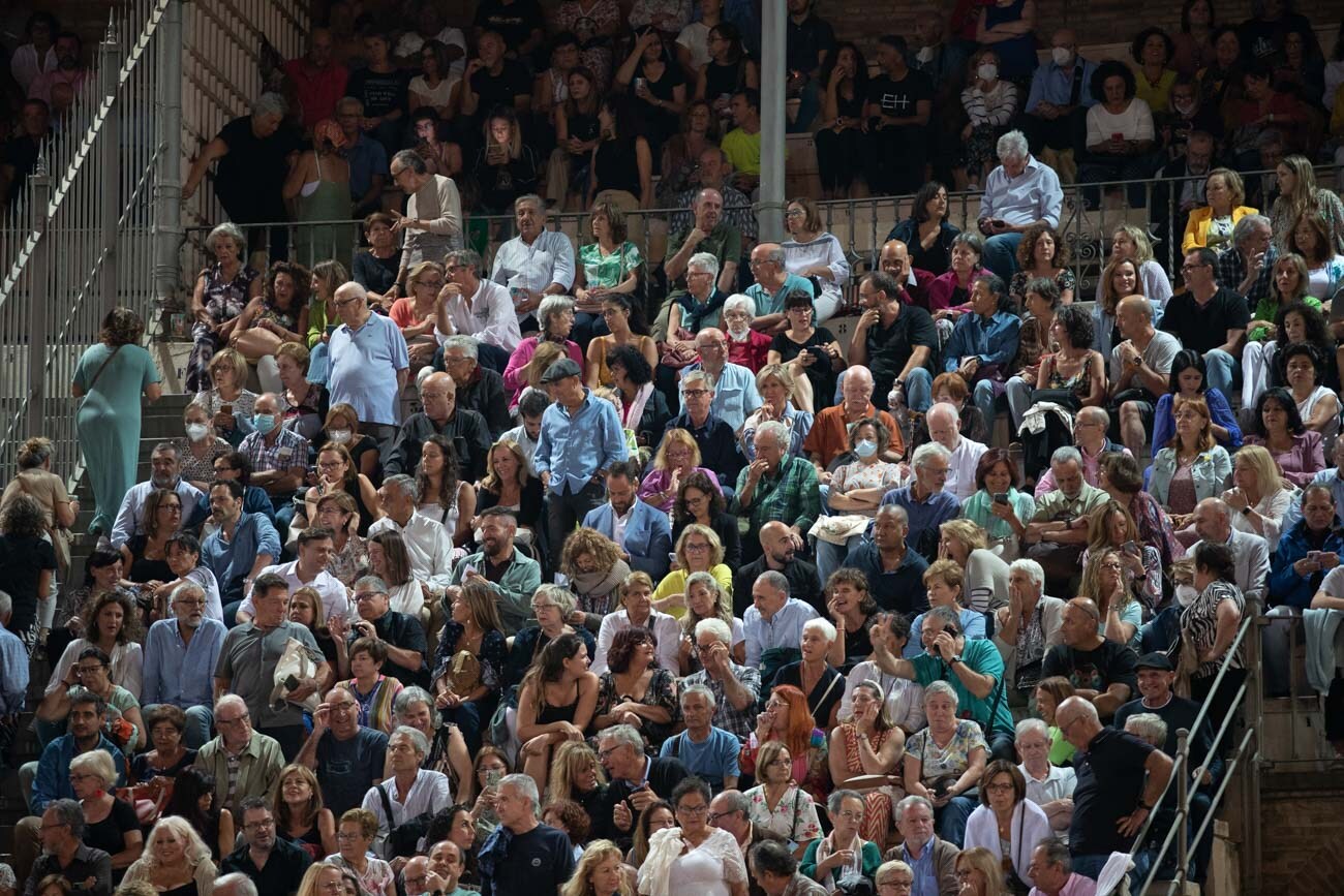 Imágenes del concierto de Joan Manuel Serrat en Granada