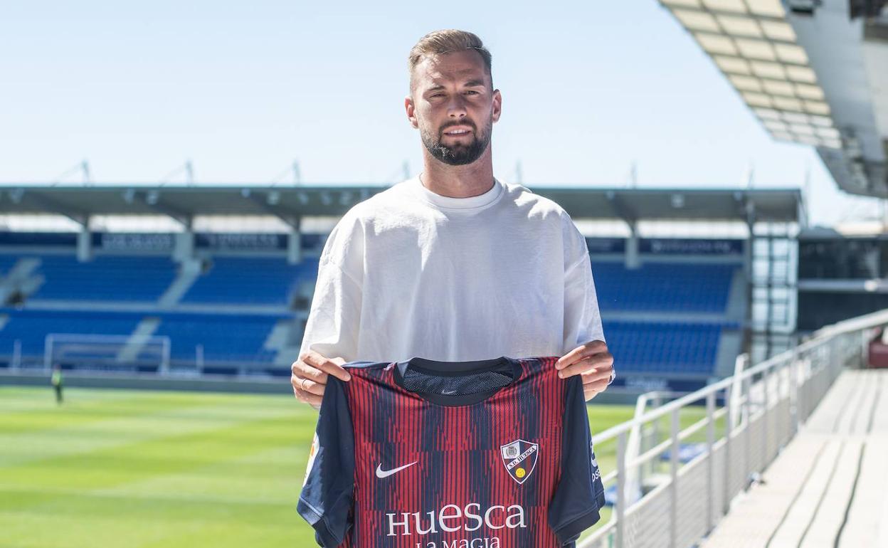 Carrillo es el gran refuerzo del verano para el Huesca tras sus cifras en Lugo. 