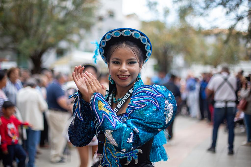 El alcalde Paco Cuenca ha sido el encargado de tremolar el pendón de Castilla por primera vez en 20 años