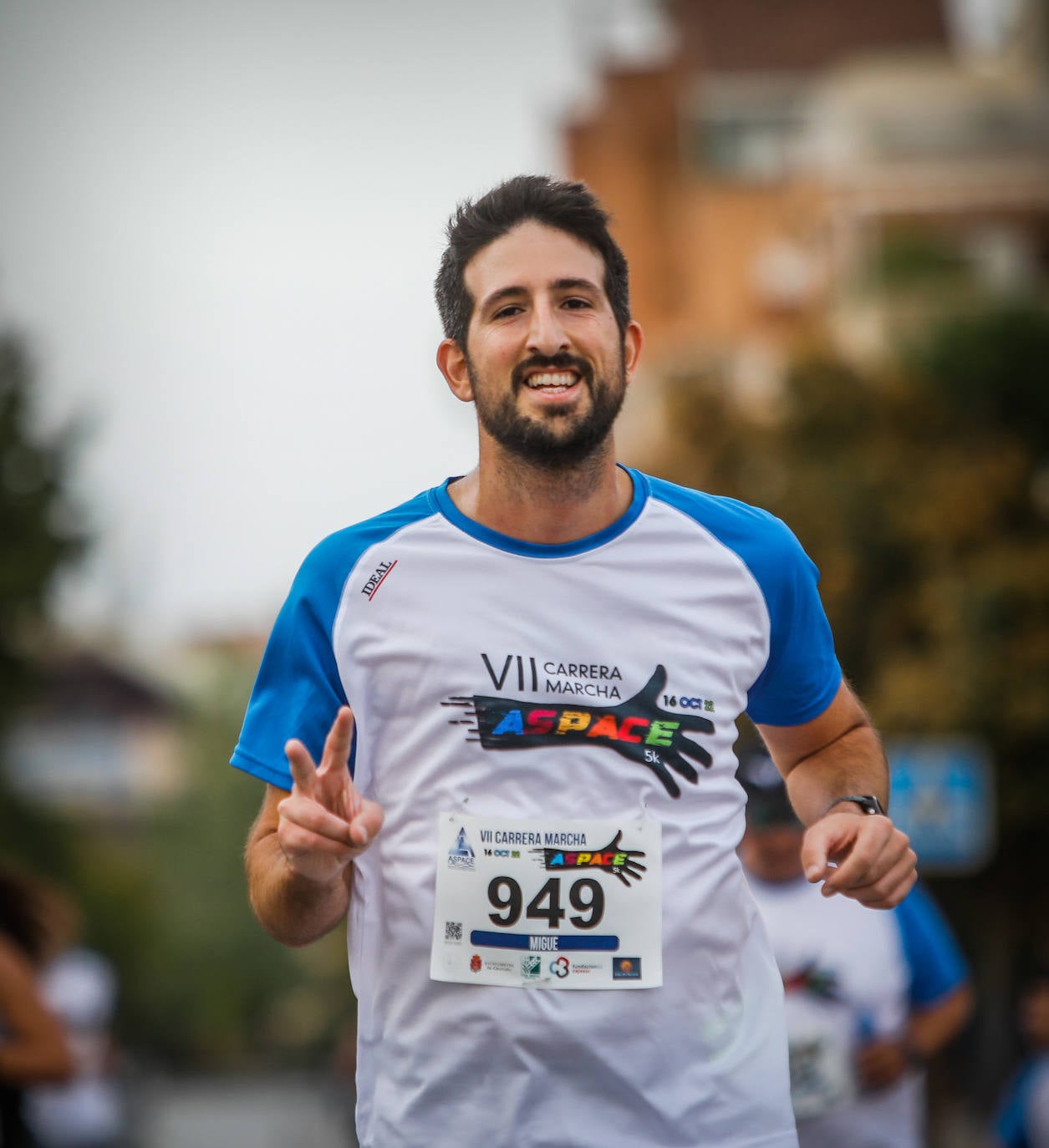 El lema de la carrera es 'Ahora te toca a ti'.