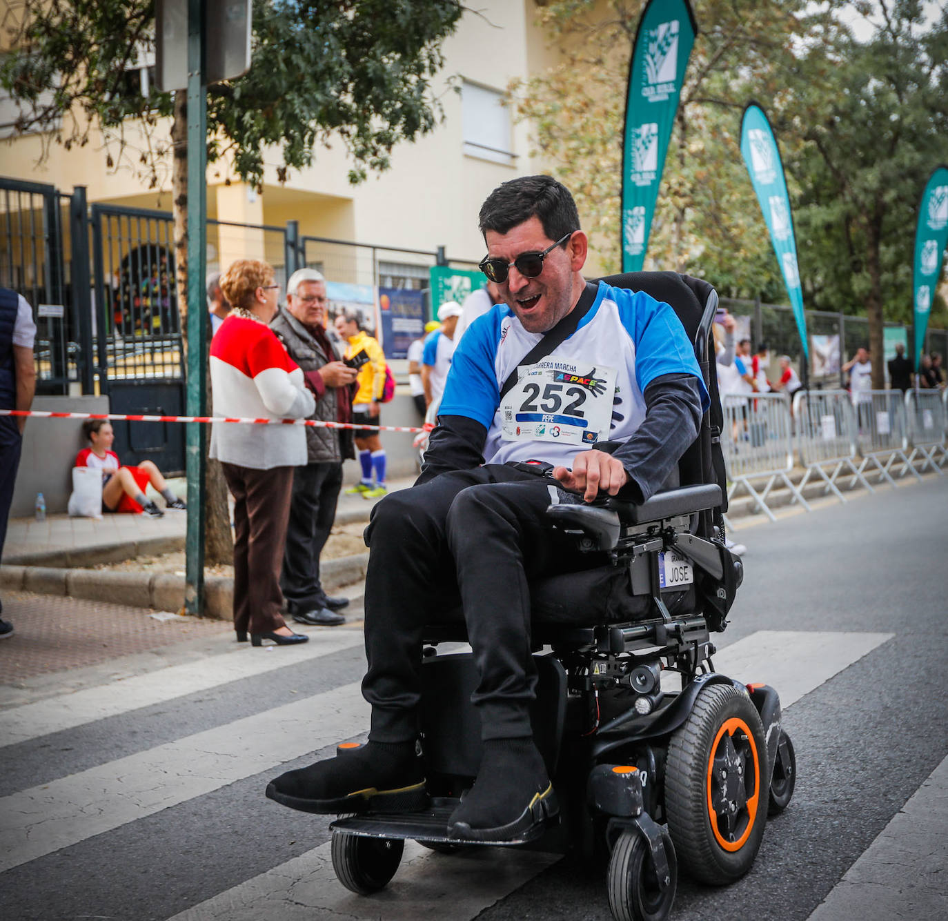 El lema de la carrera es 'Ahora te toca a ti'.