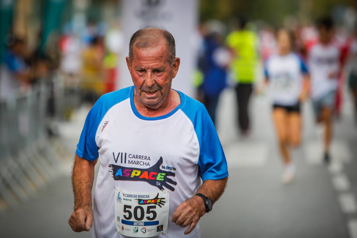 El lema de la carrera es 'Ahora te toca a ti'.