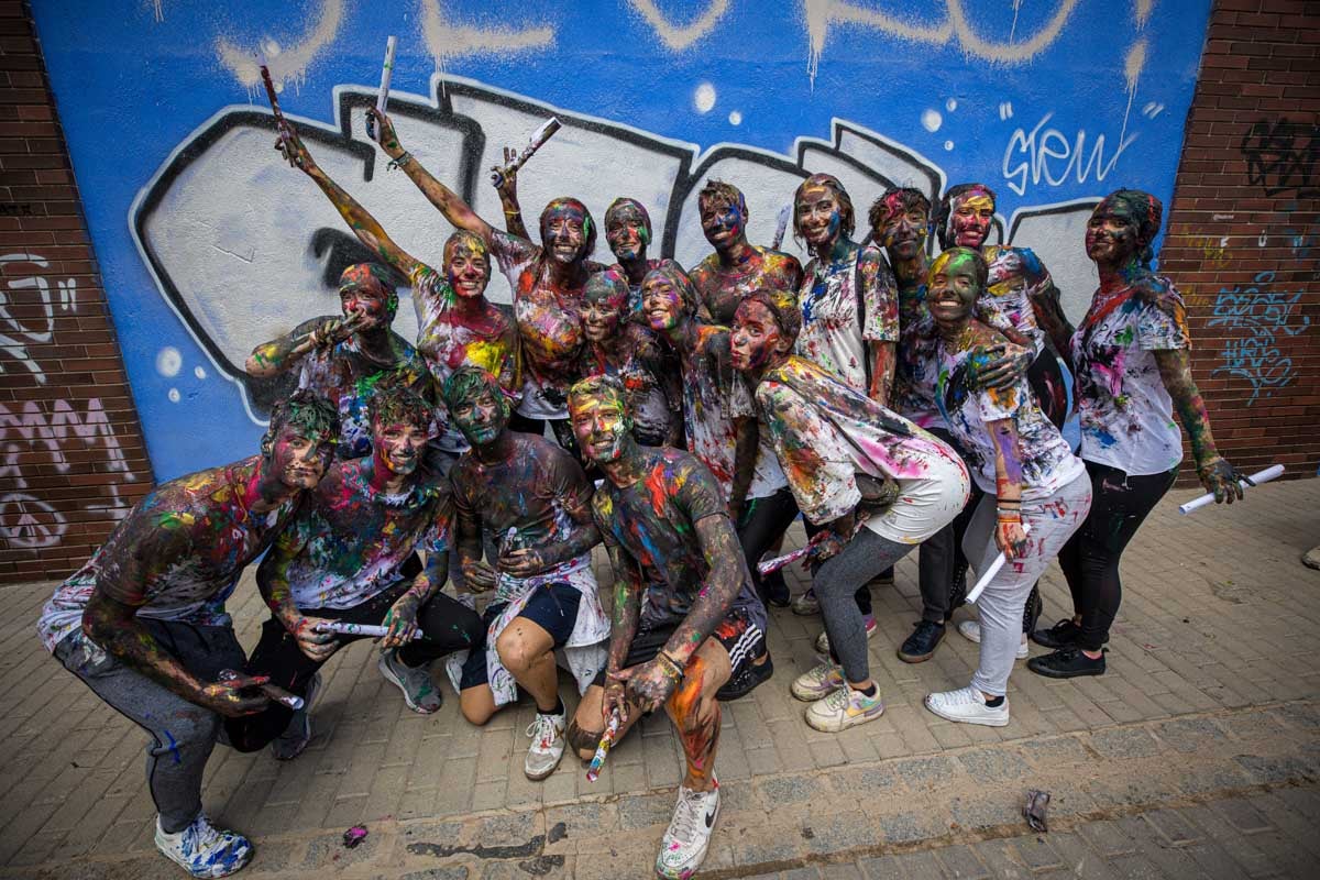 Alumnos de la Facultad de Medicina celebran la tradicional fiesta de octubre