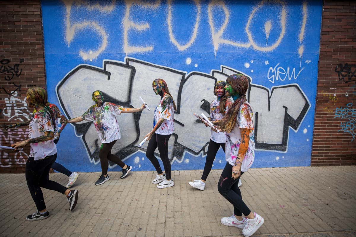 Alumnos de la Facultad de Medicina celebran la tradicional fiesta de octubre