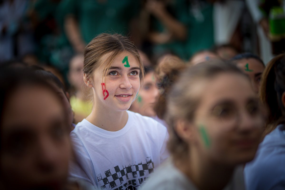 Alumnos de la Facultad de Medicina celebran la tradicional fiesta de octubre