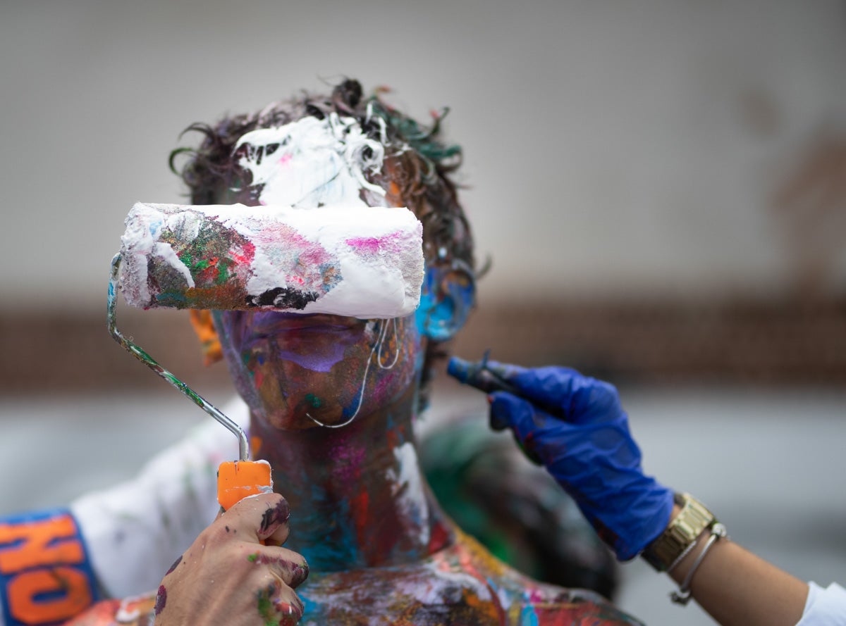 Alumnos de la Facultad de Medicina celebran la tradicional fiesta de octubre