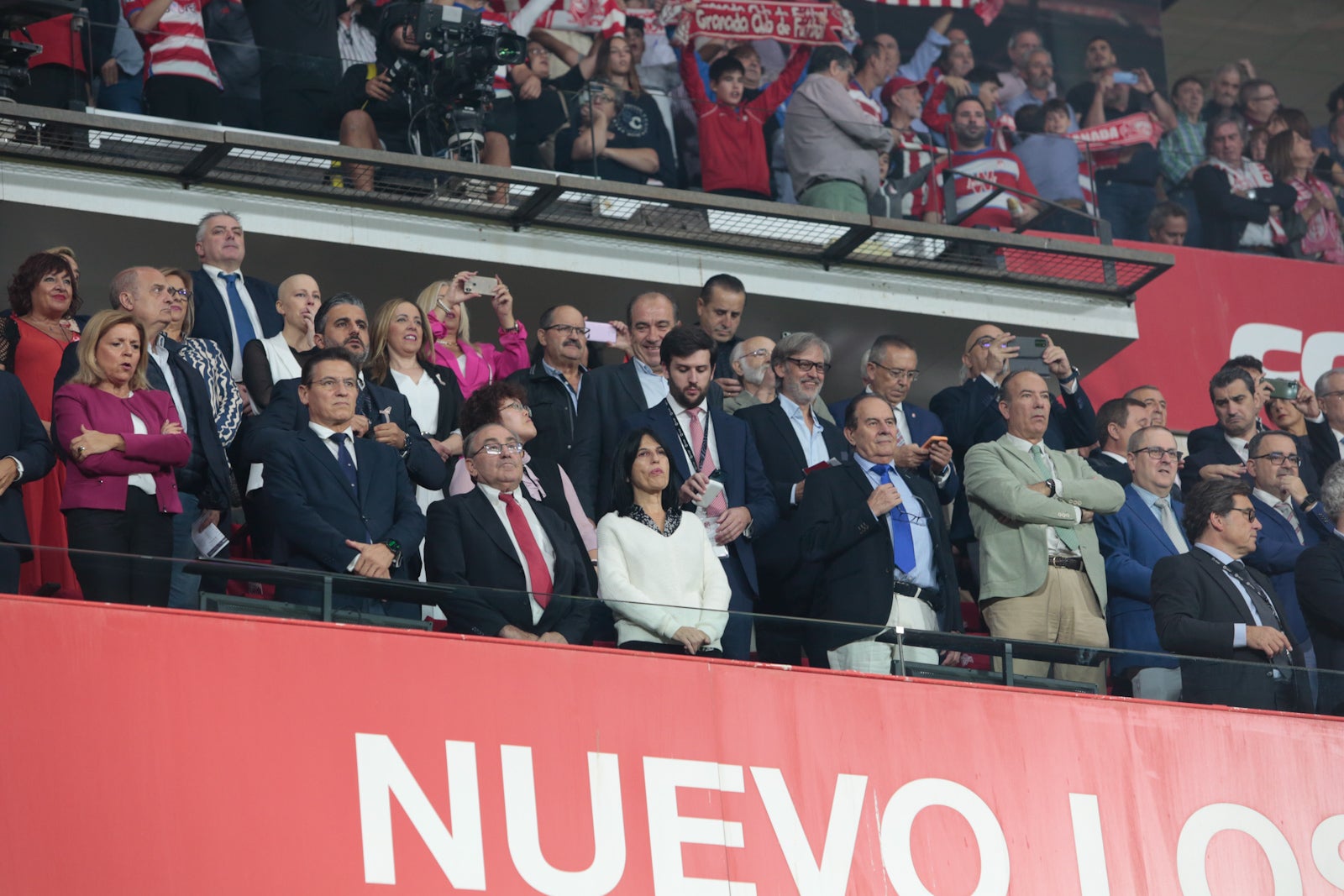 Fotos: Encuéntrate en la grada del Nuevo Los Cármenes en el Granada-Zaragoza