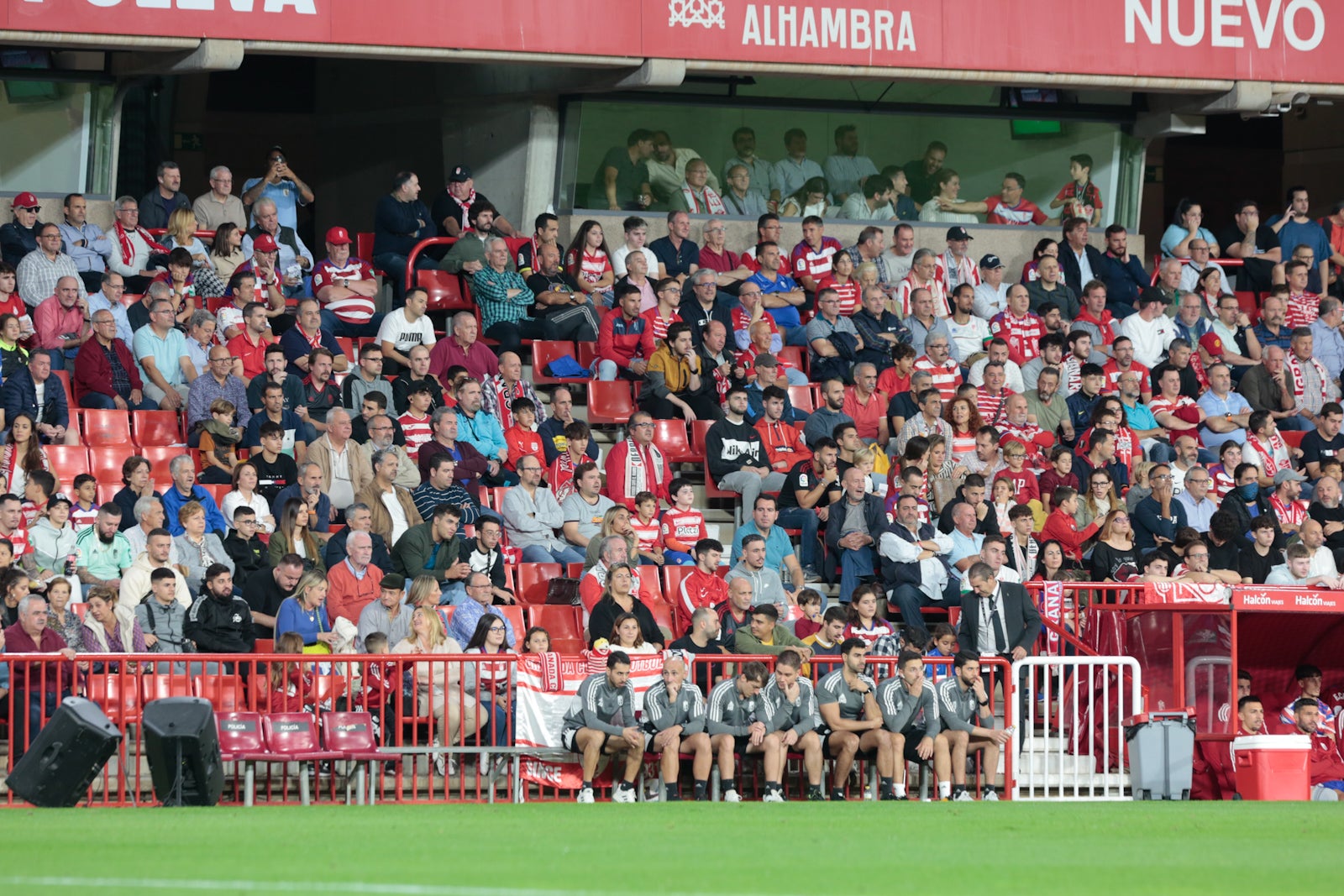 Fotos: Encuéntrate en la grada del Nuevo Los Cármenes en el Granada-Zaragoza