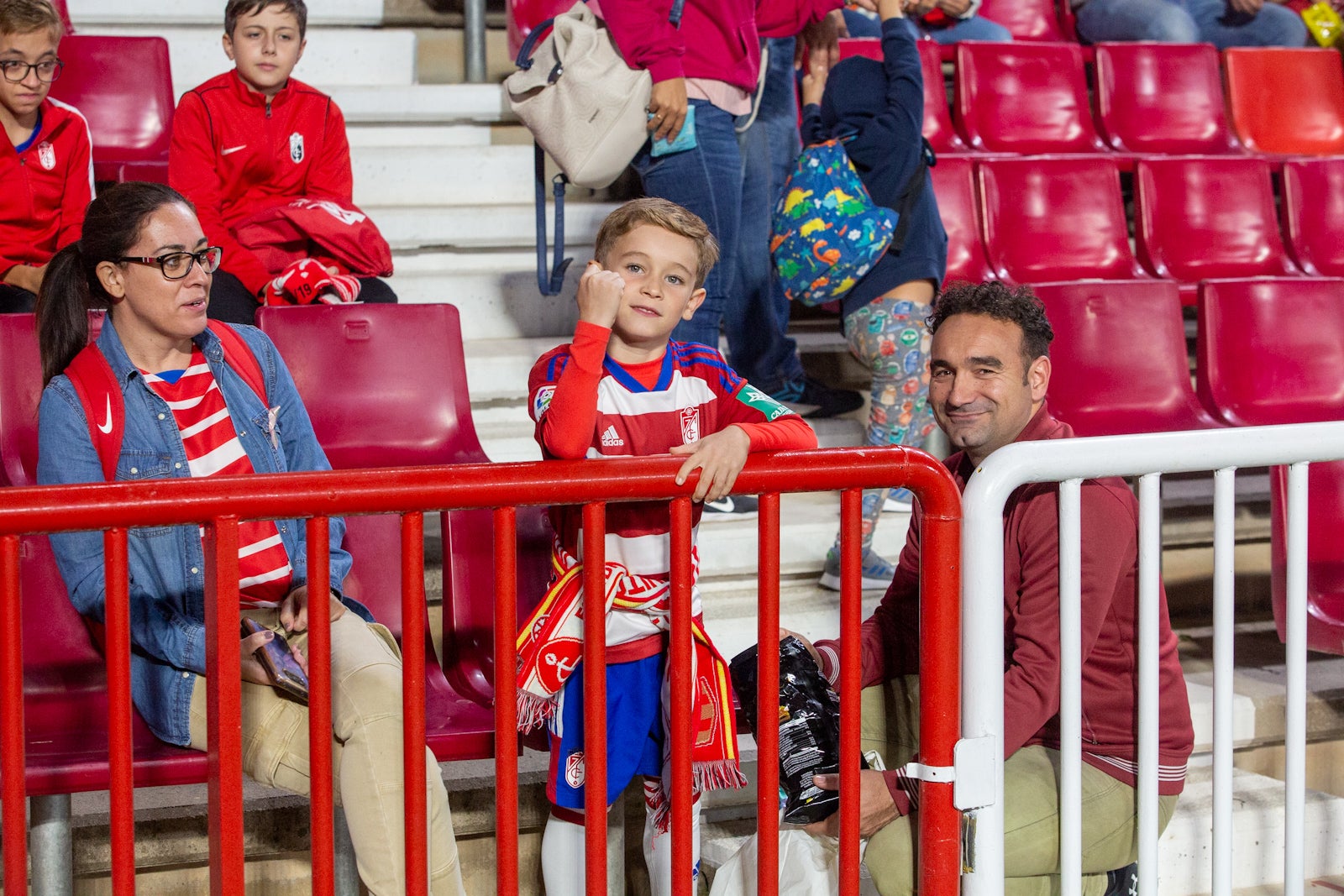 Fotos: Las mejores imágenes del Granada-Zaragoza