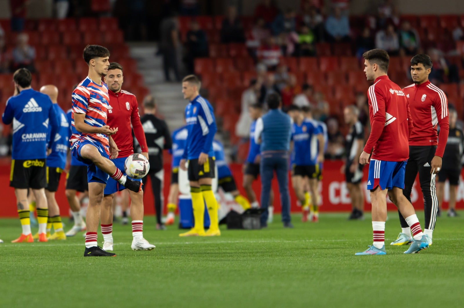 Fotos: Las mejores imágenes del Granada-Zaragoza