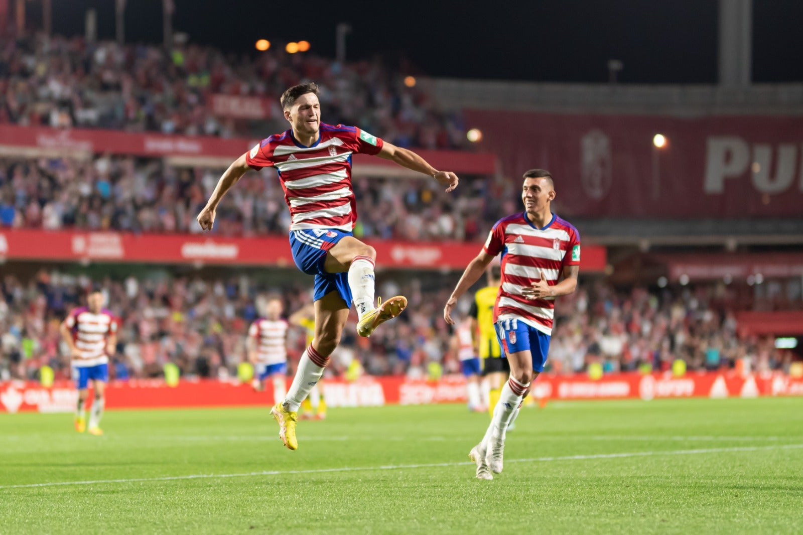 Fotos: Las mejores imágenes del Granada-Zaragoza