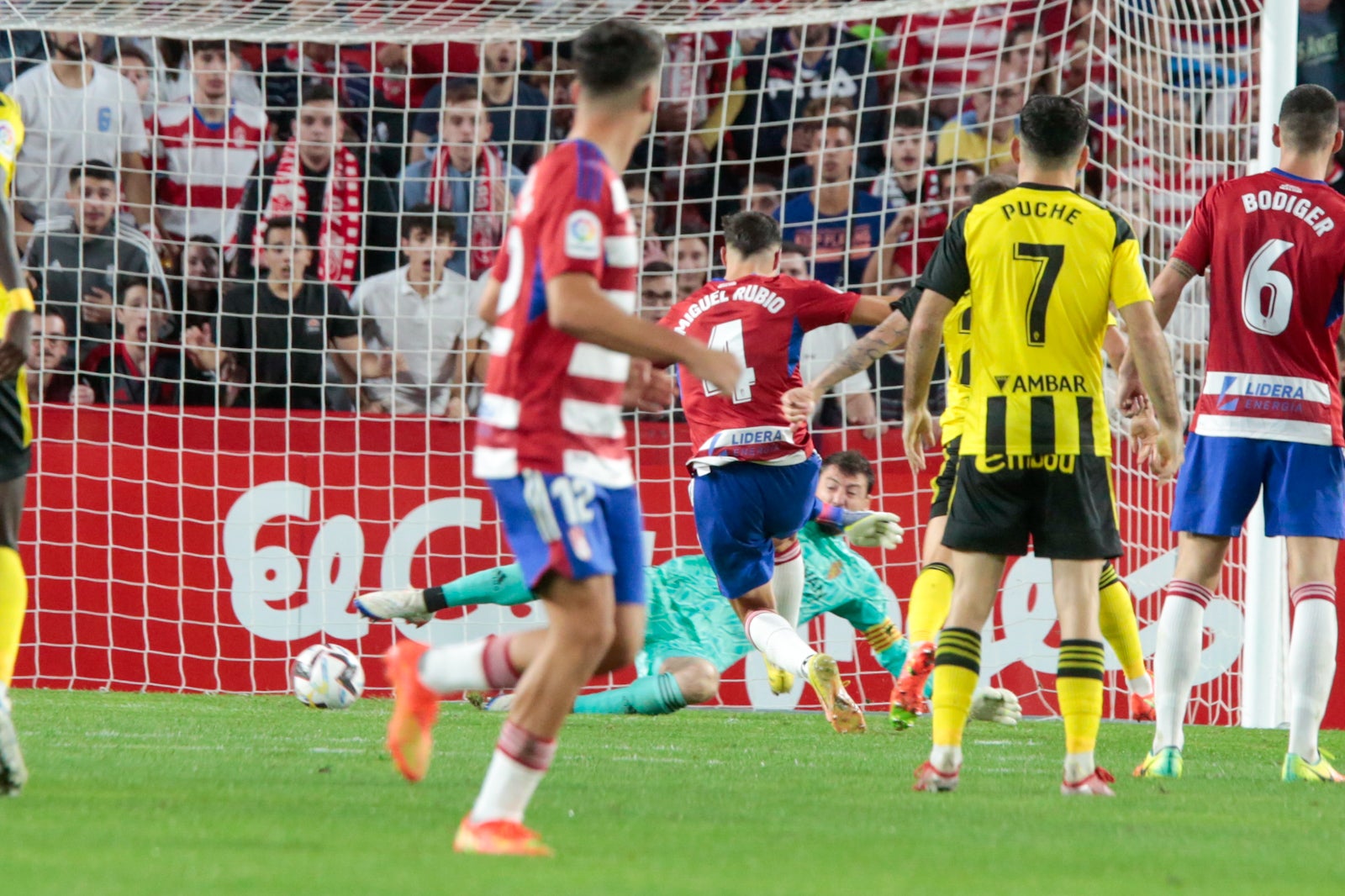 Fotos: Las mejores imágenes del Granada-Zaragoza