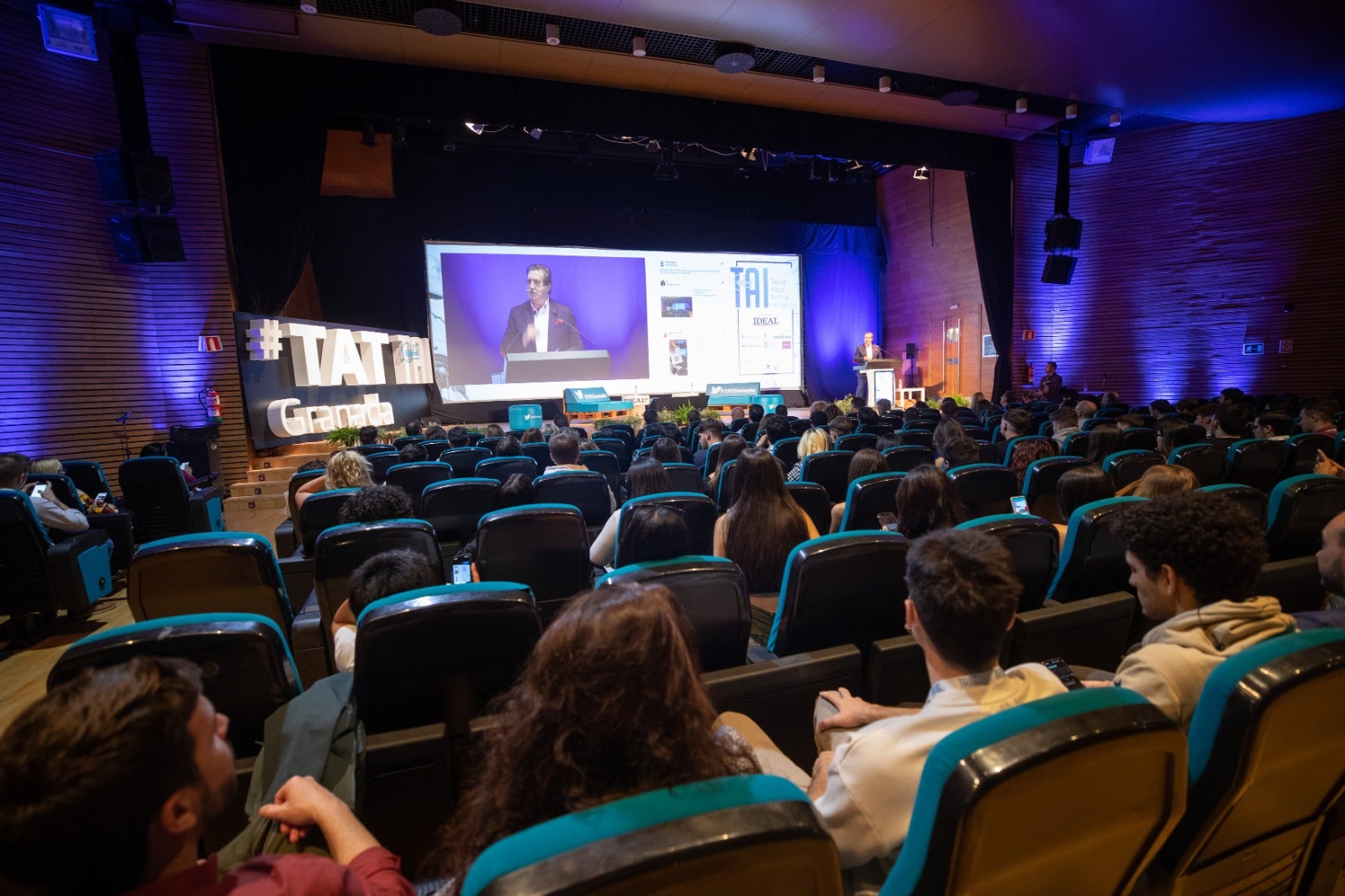 Todas las fotografías del evento divulgativo sobre Inteligencia Artificial con los mayores expertos en la materia