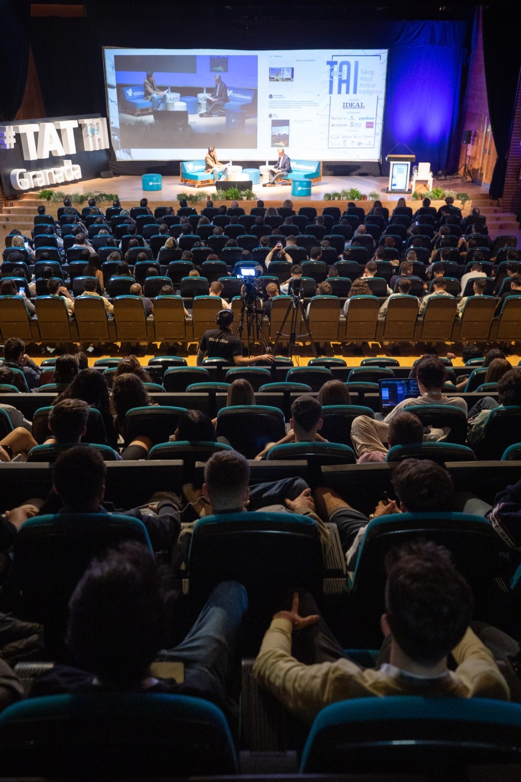 Todas las fotografías del evento divulgativo sobre Inteligencia Artificial con los mayores expertos en la materia