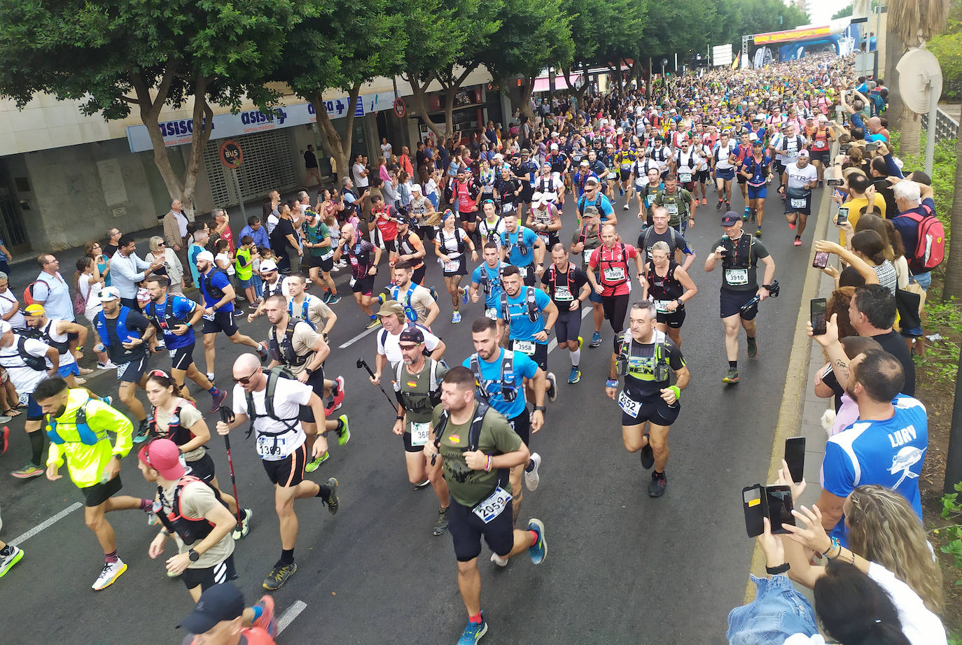 La prueba, considerada como una de las más exigentes de las que se realizan en España, concentra alrededor de 6.500 deportistas que realizarán un recorrido con grandes novedades para la presente edición