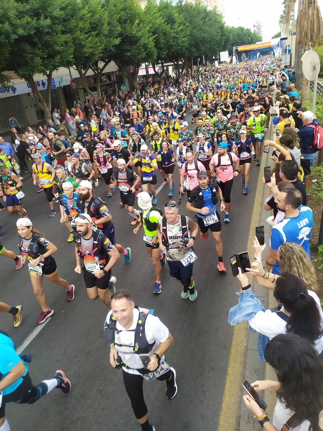 La prueba, considerada como una de las más exigentes de las que se realizan en España, concentra alrededor de 6.500 deportistas que realizarán un recorrido con grandes novedades para la presente edición