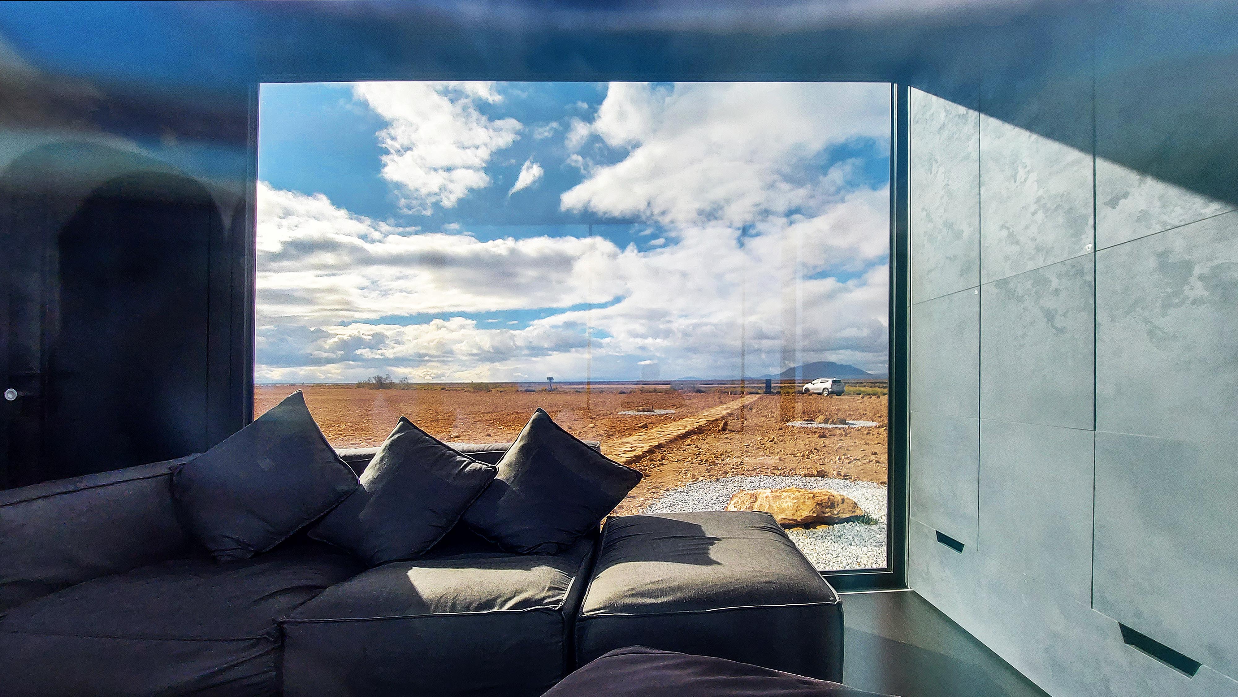 Situado en el puntal de Bácor, la instalación tiene capacidad para cuatro personas y se trata de un alojamiento totalmente autosuficiente