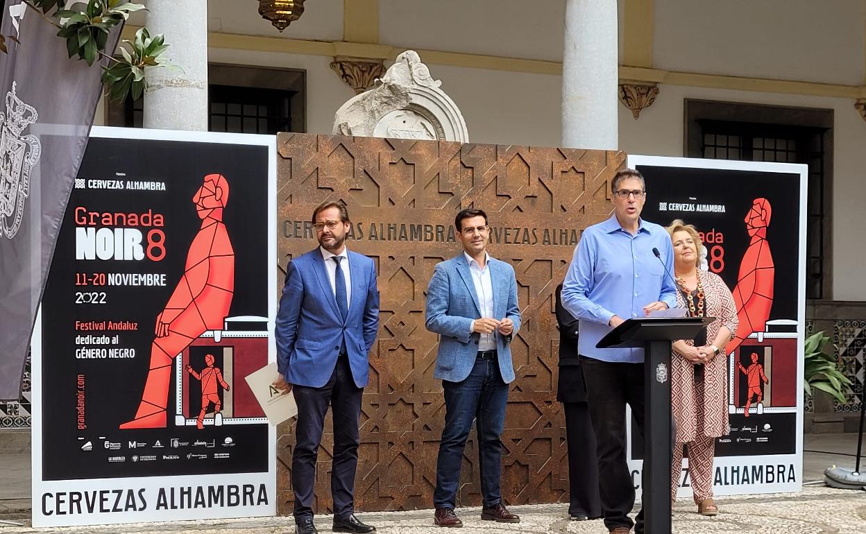 Presentción del Granada Noir en el Ayuntamiento de Granada. 