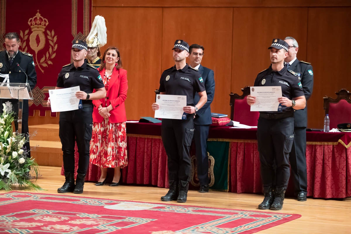 El Cuerpo celebra en la capital el día de su patrón, el Ángel Custodio
