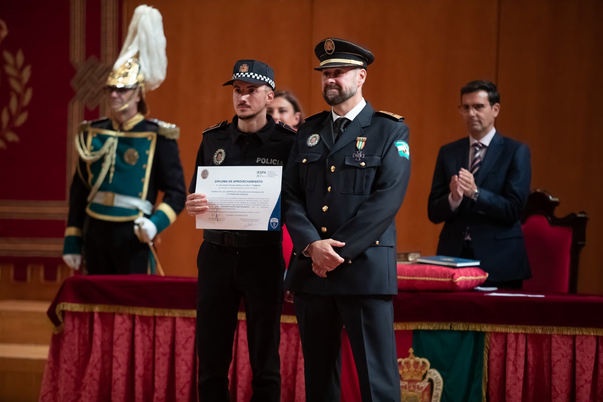 El Cuerpo celebra en la capital el día de su patrón, el Ángel Custodio