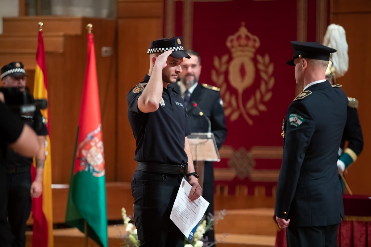 El Cuerpo celebra en la capital el día de su patrón, el Ángel Custodio