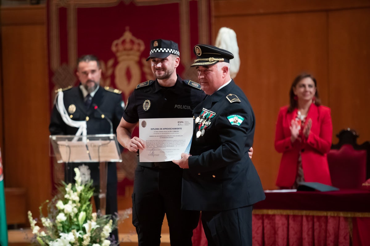 El Cuerpo celebra en la capital el día de su patrón, el Ángel Custodio