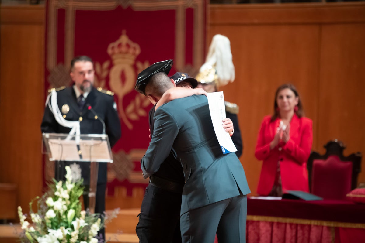 El Cuerpo celebra en la capital el día de su patrón, el Ángel Custodio