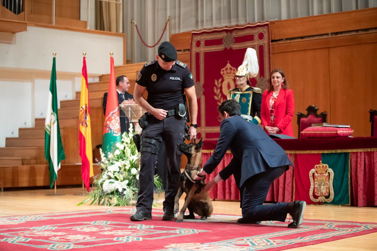 El Cuerpo celebra en la capital el día de su patrón, el Ángel Custodio