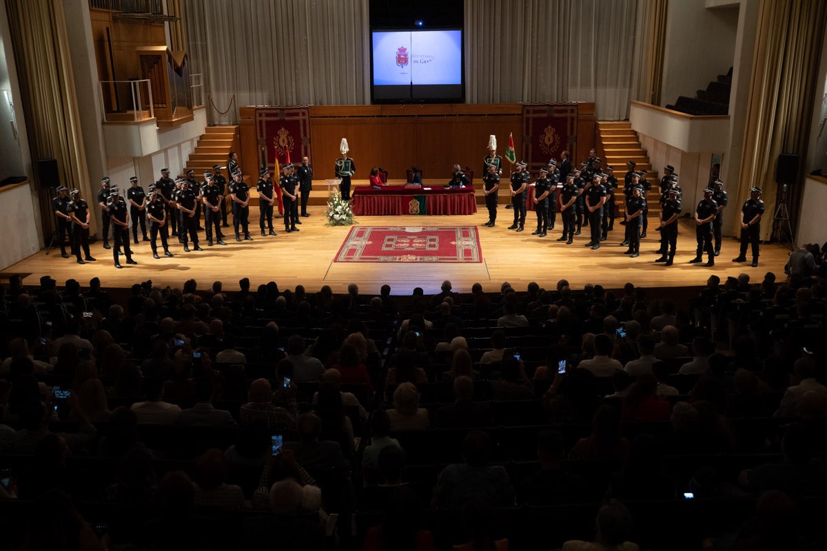 El Cuerpo celebra en la capital el día de su patrón, el Ángel Custodio