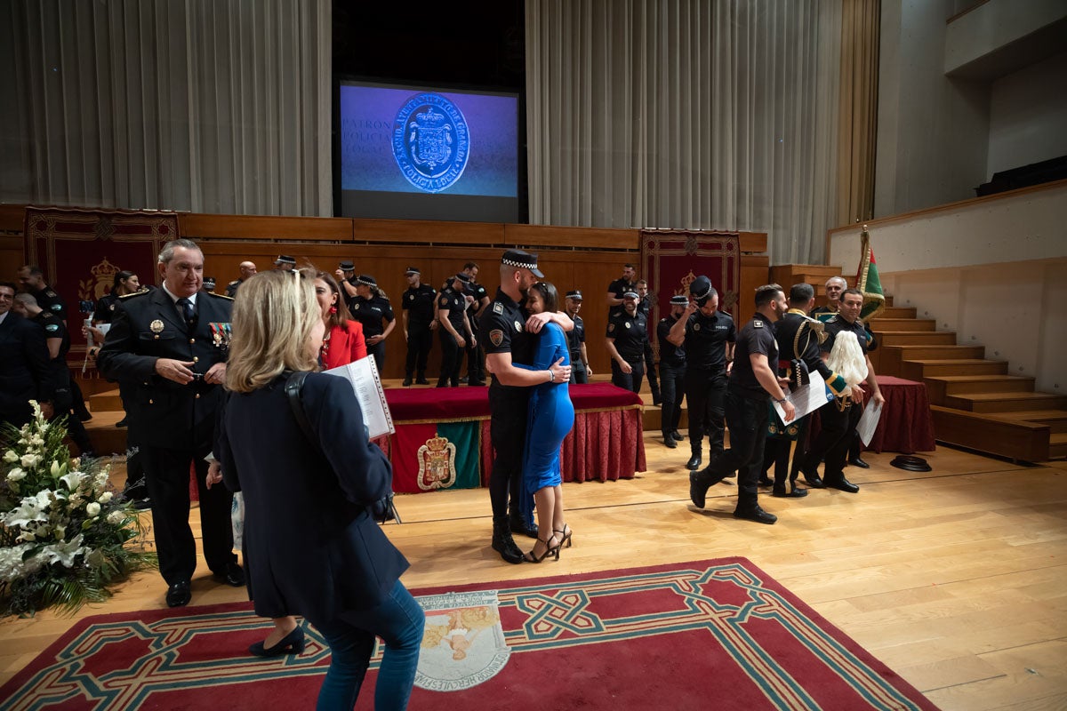 El Cuerpo celebra en la capital el día de su patrón, el Ángel Custodio