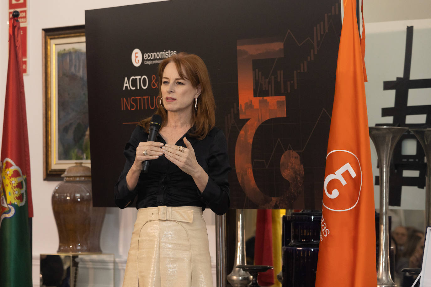 Las mejores fotografías del acto y cena institucional del Ilustre Colegio Profesional de Economistas.