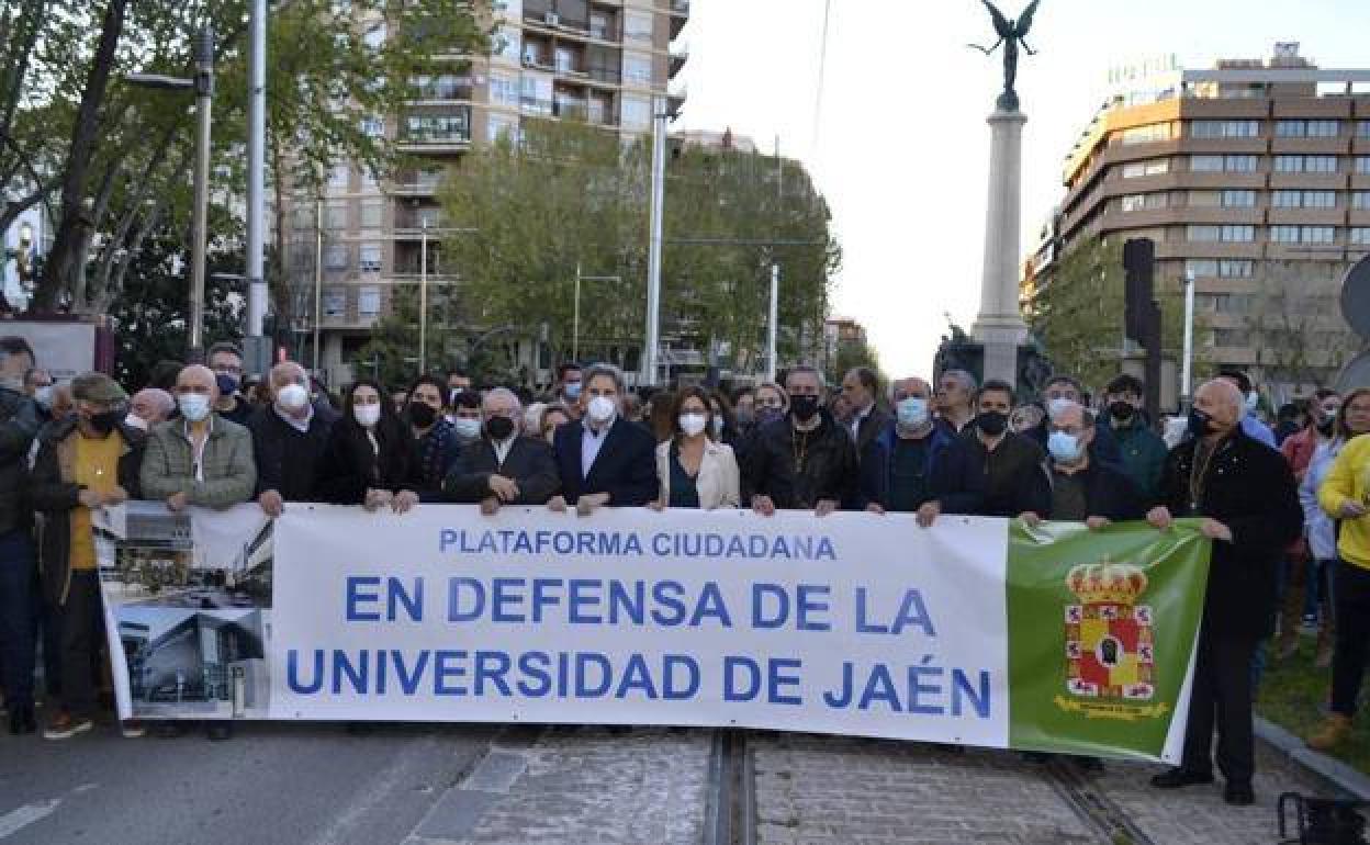 Protesta de abril pasado de la plataforma en defensa de la UJA. 