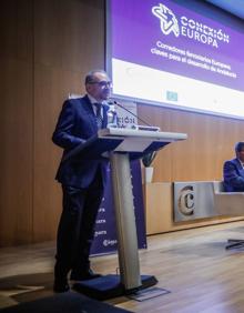 Imagen secundaria 2 - Foro en la Cámara de Comercio de Granada.