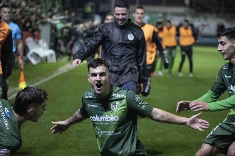 Fotos: Las imágenes del desastre del Almeria ante el Arenteiro