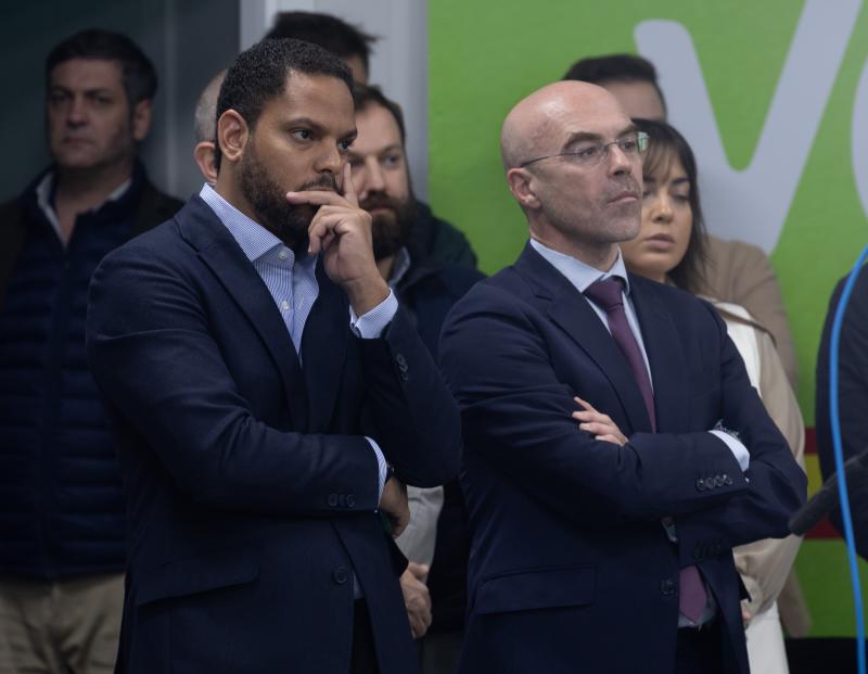 Vox exige que Correos no emita el sello del centenario del PCE