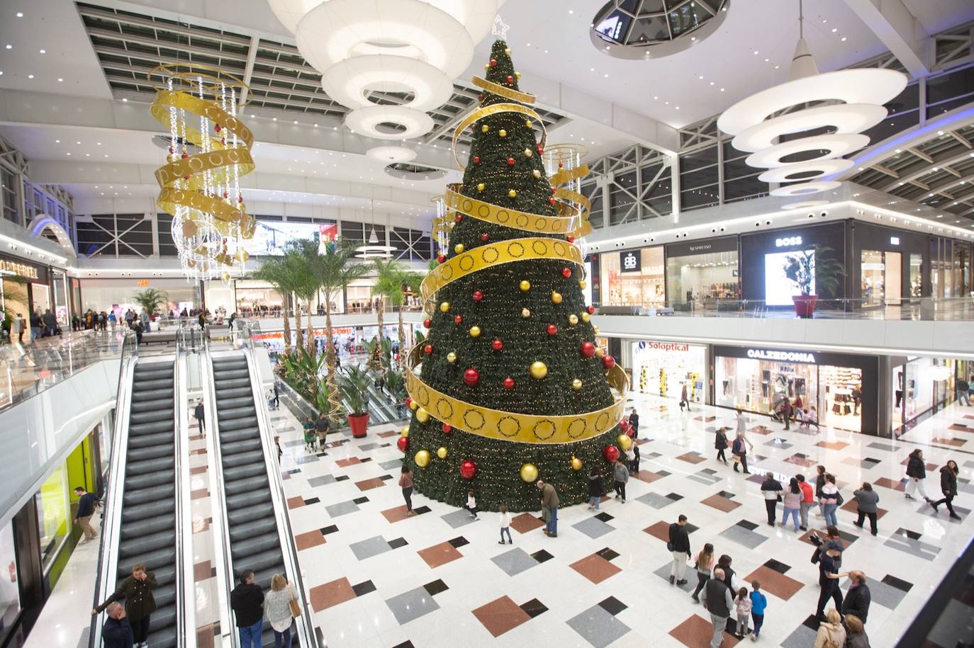 Encendido en el centro comercial Nevada. 