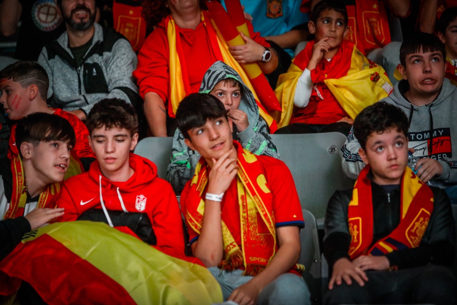 Ambiente en el Palacio de Deportes de Granada. 