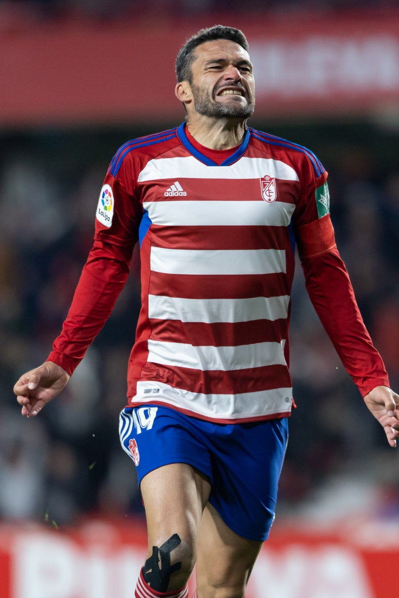 Las mejores imágenes del partido disputado este viernes en Los Cármenes