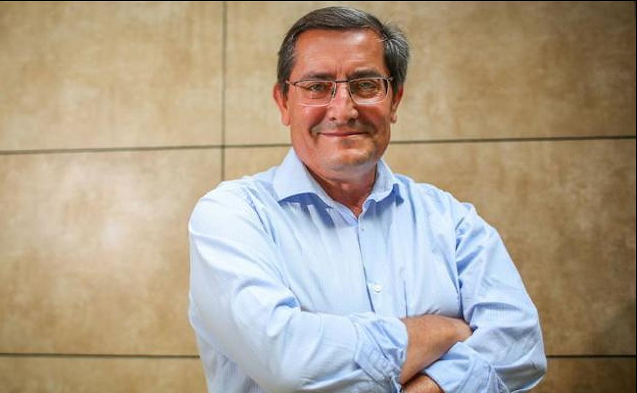 El presidente de la Diputación, José Entrena. 