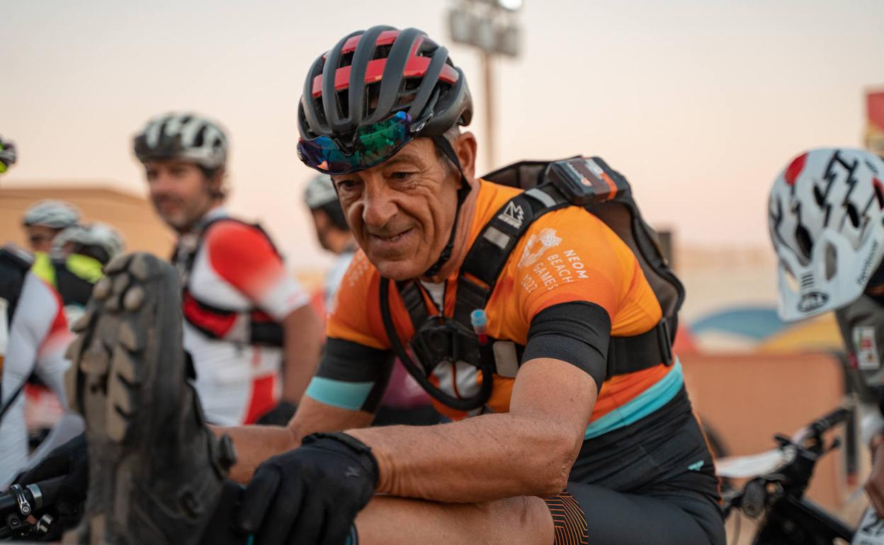 Francisco Barranco estira en la línea de meta.