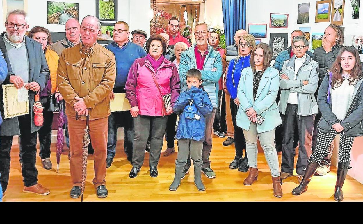 Acto de presentación del calendario y de inauguración de la exposición fotográfica. 