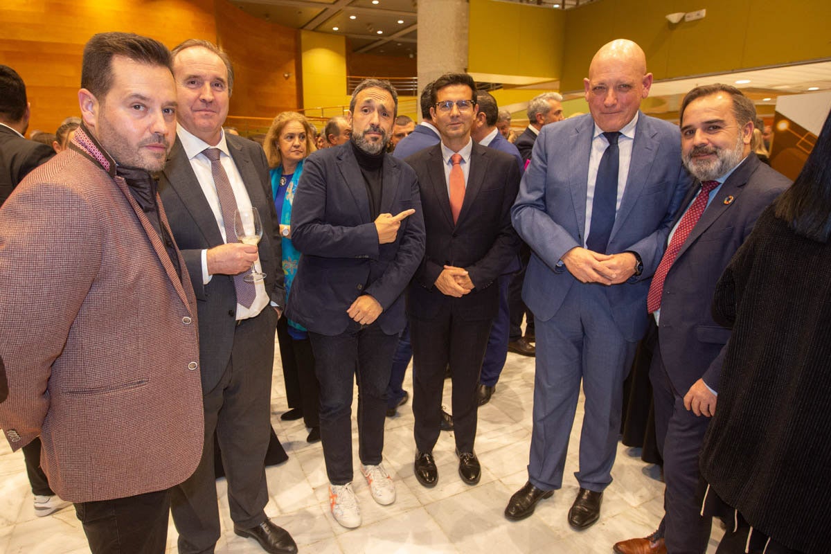Los premiados e invitados tuvieron la ocasión de hablar distendidamente durante el cóctel posterior a la gala
