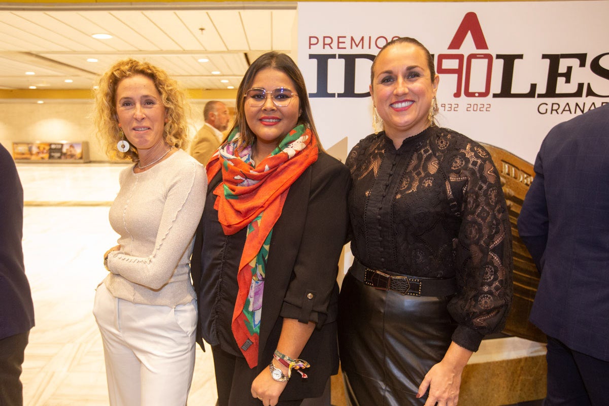 Los premiados e invitados tuvieron la ocasión de hablar distendidamente durante el cóctel posterior a la gala