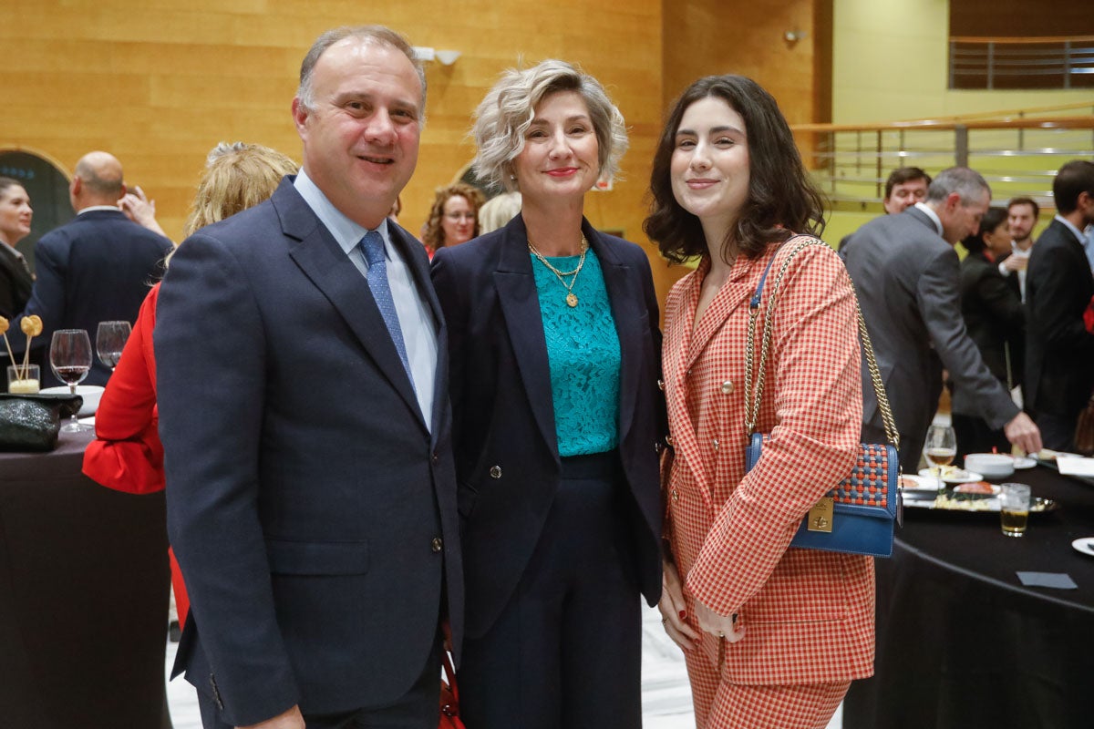 Los premiados e invitados tuvieron la ocasión de hablar distendidamente durante el cóctel posterior a la gala