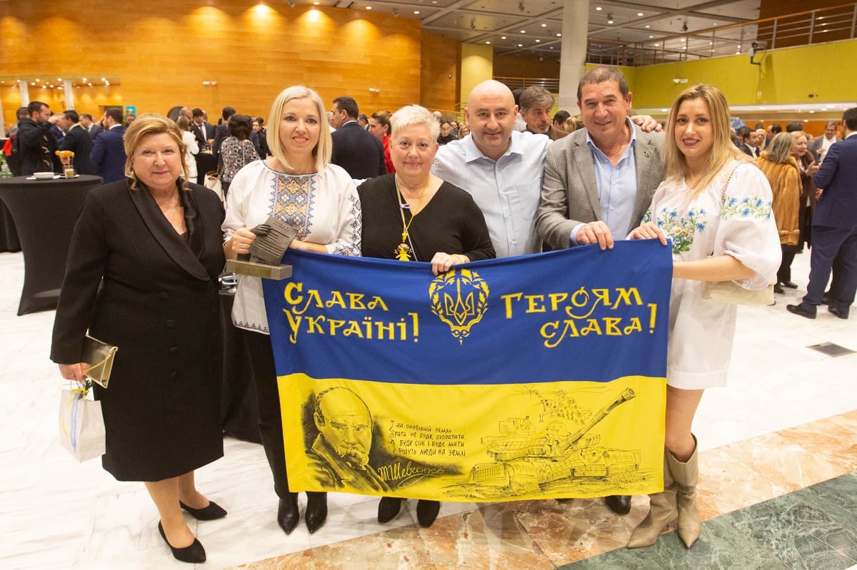 Los premiados e invitados tuvieron la ocasión de hablar distendidamente durante el cóctel posterior a la gala