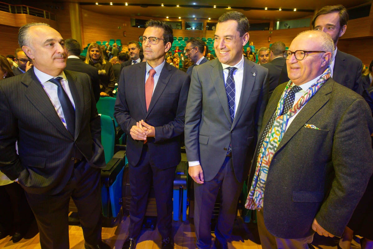 Los granadinos más destacados del año recibieron su reconocimiento en el Palacio de Congresos de la capital