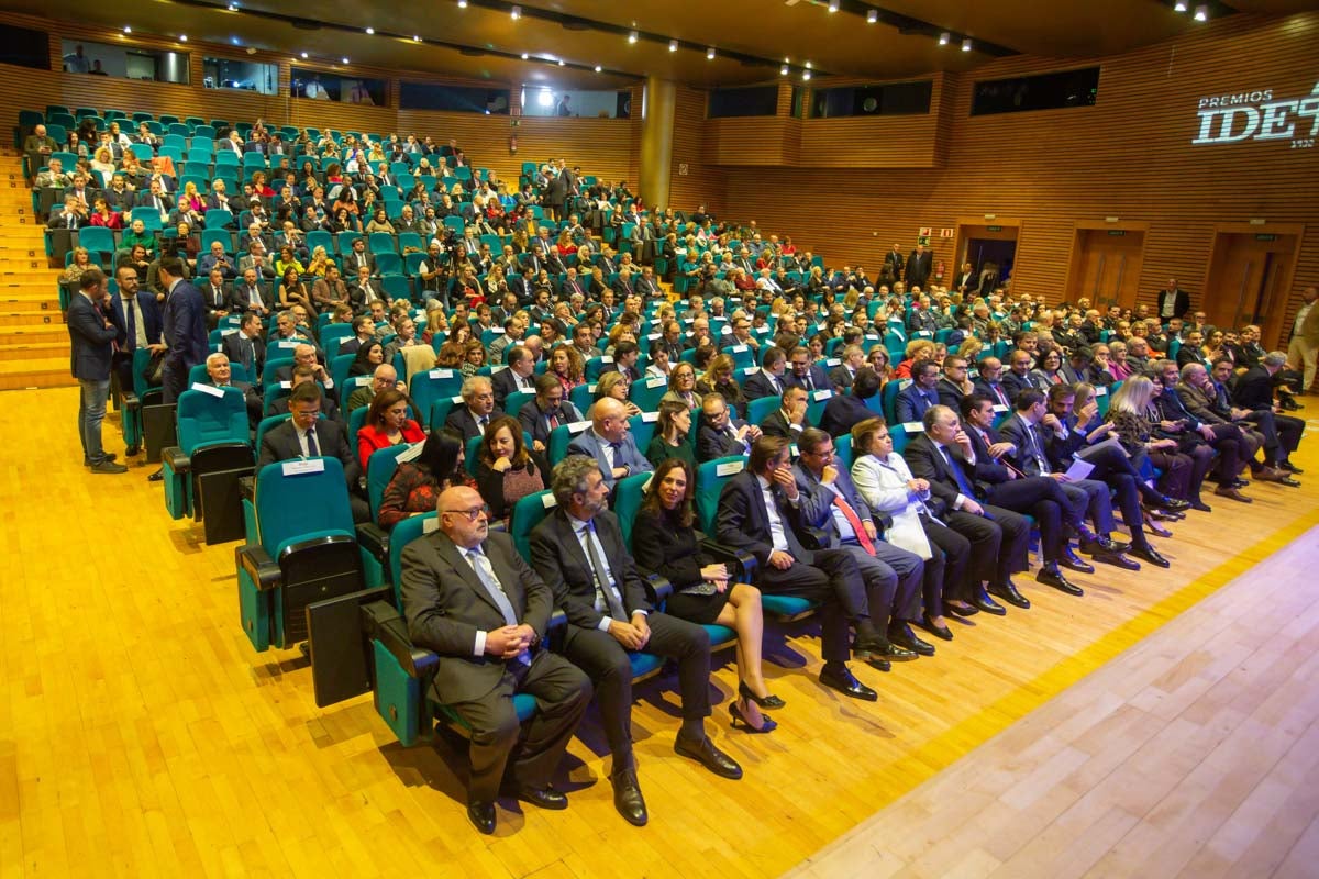 Los granadinos más destacados del año recibieron su reconocimiento en el Palacio de Congresos de la capital