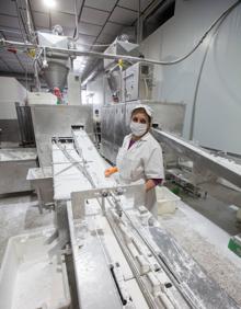 Imagen secundaria 2 - La fábrica de hojaldrinas y dulces Mata, al descubierto.