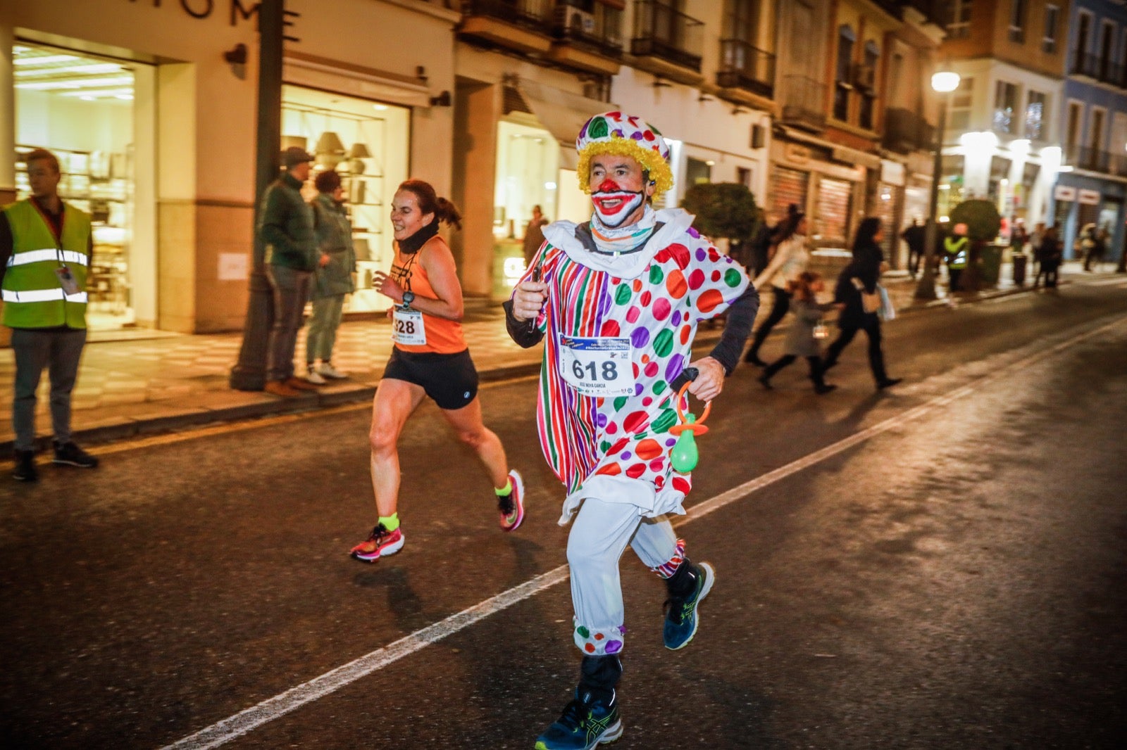 Carrera Nocturna de Disfraces de Granada. 
